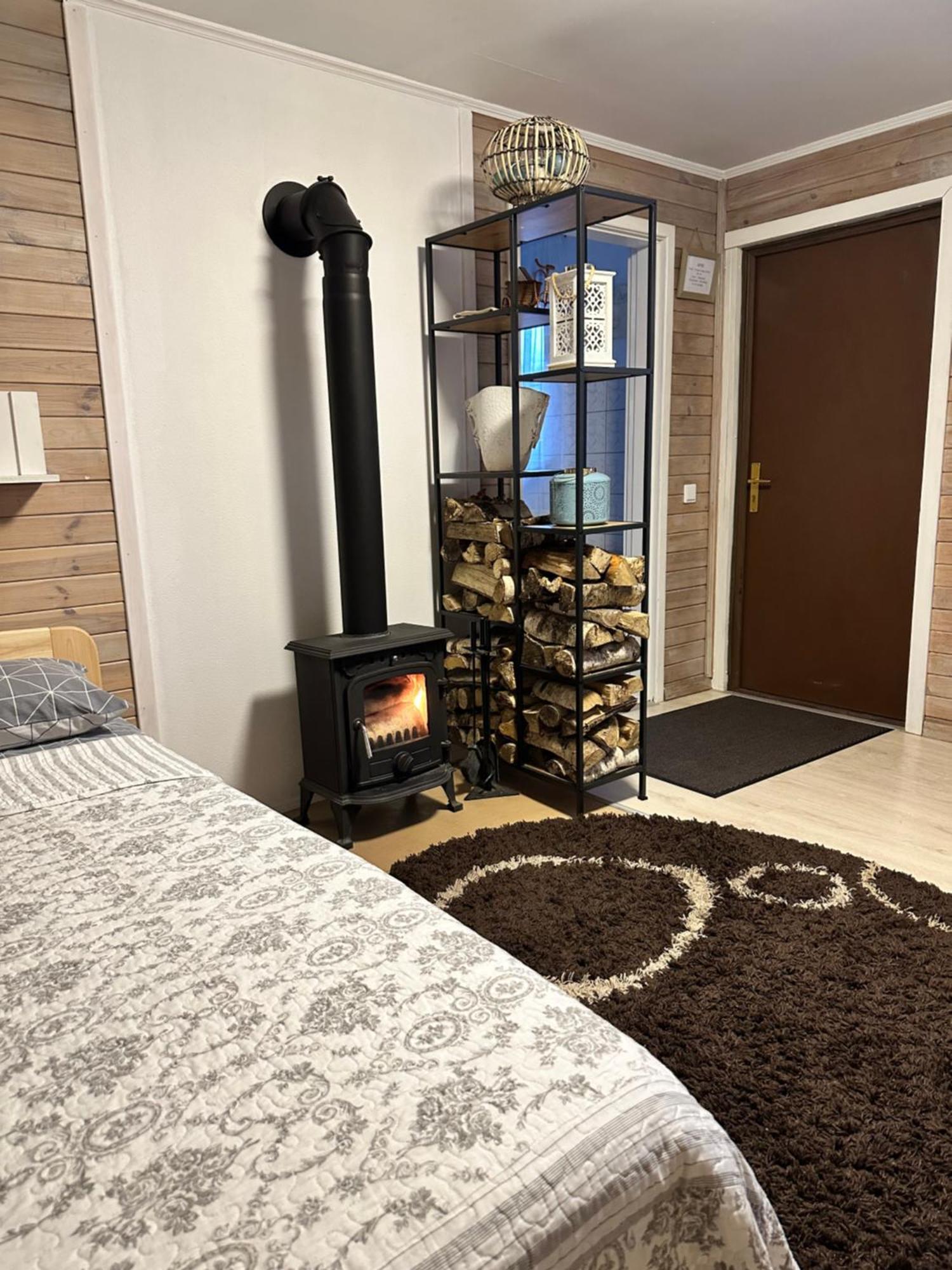 Anni Apartment Ventspils Ngoại thất bức ảnh